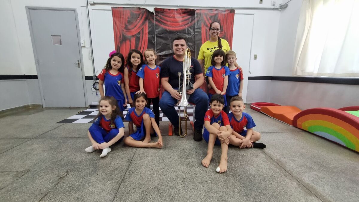 Conhecendo novos instrumentos musicais 1 20250929 104628